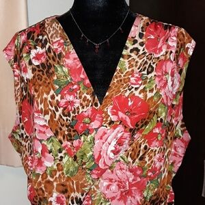 2/$18 American City Wear 3XL Cheetah‎ and Pink Floral Top
